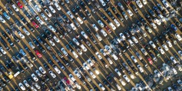 Rising Interest Rates Impact on US Electric Vehicle Sales: An Analysis - Cover Image
